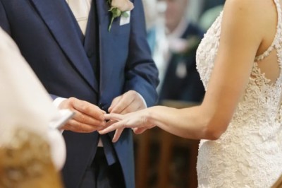 ඔෙබි විවාහය සිදුවන්නේ මෙහෙමයි